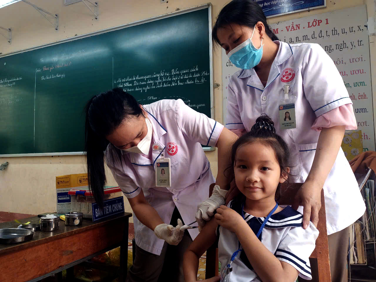 Khẩn trương tiêm vắc xin Sởi – Rubella cho trẻ từ 6-10 tuổi chưa được tiêm phòng bệnh sởi
